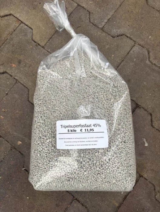 Tripelsuperfosfaat 5 kg - 45% P2O5 – Hoog fosfaatgehalte voor een snelle start van de plantengroei.